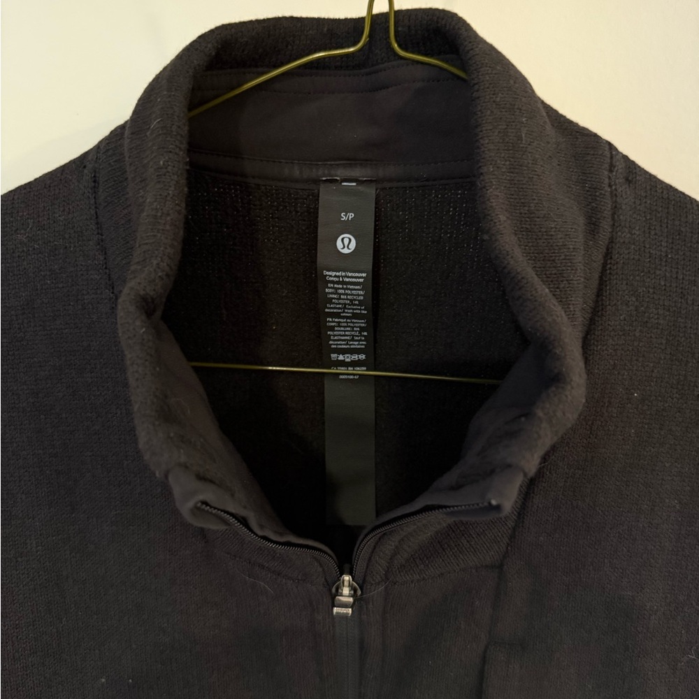 lululemon athletica Men's Charcoal Zip-Up Sweater - Picture 3 of 3